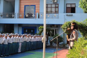 Polisi Peduli Pendidikan, Cegah Kenakalan Remaja Sejak Dini