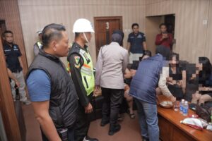 Cegah Peredaran Narkoba, Polres Blitar Gelar Operasi Gabungan Sasar THM